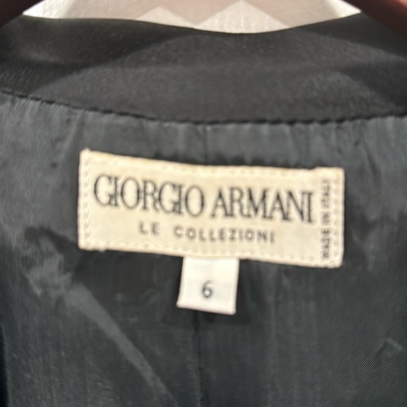 Giorgio Armani Women”s Blazer - Picture 11 of 11